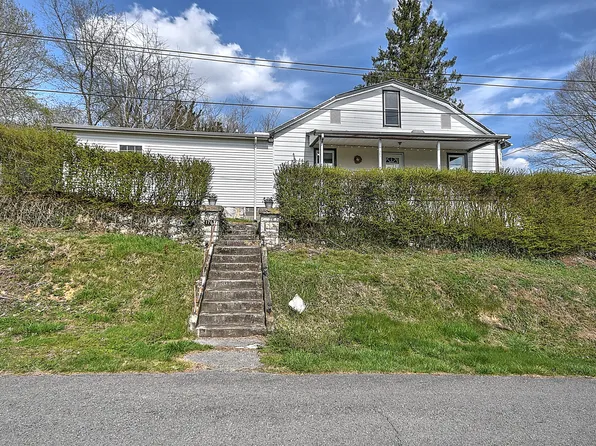 176 Sherman St, Gate City, VA 24251