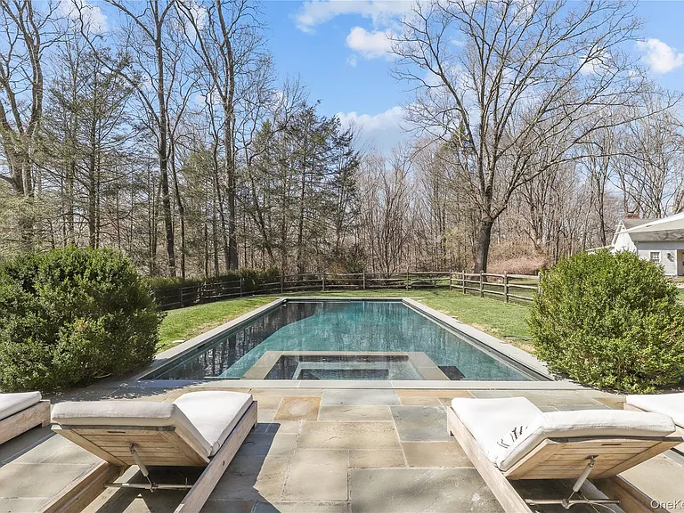 269 Stone Hill Rd — Photo 33