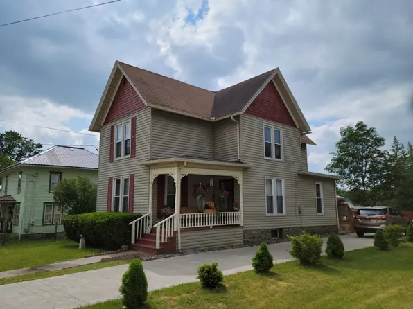 14 Howe St, Prattsburgh, NY 14873