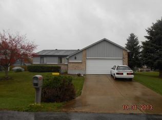 4040 Laguna Rd, Dayton, OH 45426