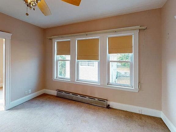 5th image of 29 Bradbury Ave #2
