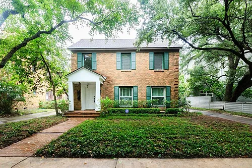 1212 Milford St #1 Photo 1