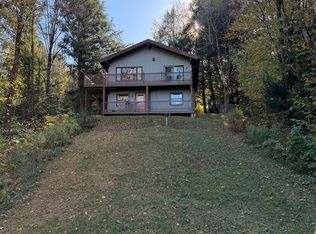 541 Long Branch Cir, Morrisville, VT 05661