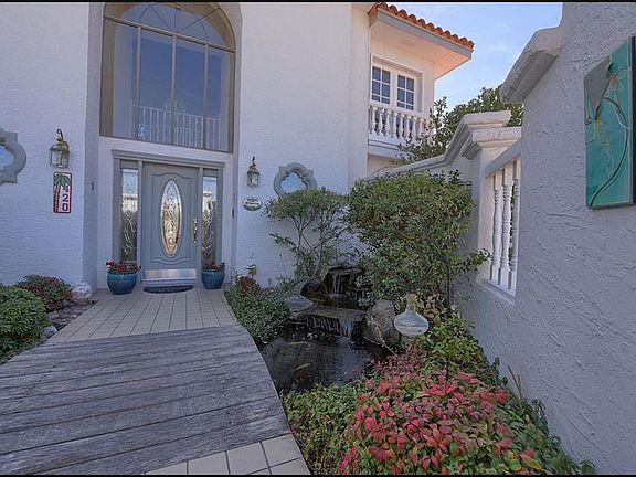 3rd image of 420 Golden Springs Dr