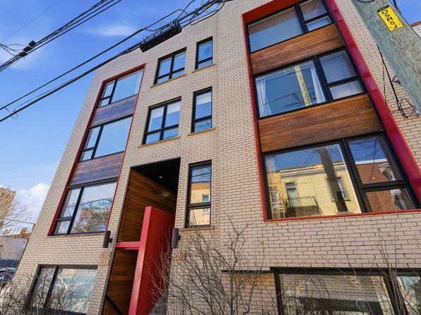 4080 Rue St #102, Montreal, QC H2W 2A8