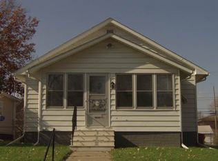 3706 4th St, Des Moines, IA 50313