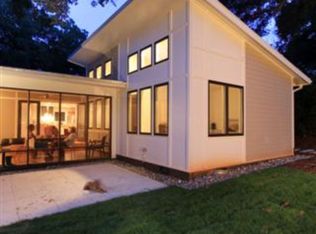 2114 Lockhart Dr, Charlotte, NC 28203
