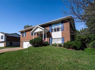 5833 Blackberry Dr, Imperial, MO 63052