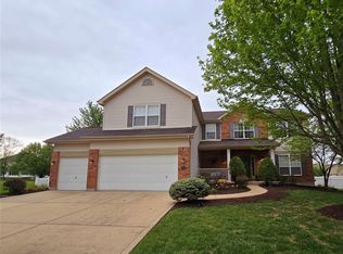 2032 Dardenne Valley Dr, Dardenne Prairie, MO 63368