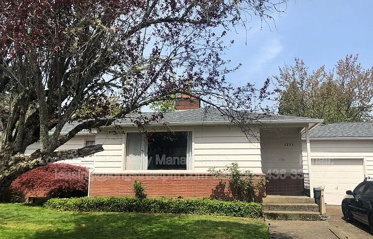 3255 NW Fillmore Ave — Photo 1
