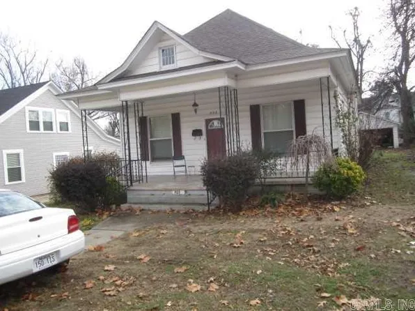 812 W Emerson St, Paragould, AR 72450