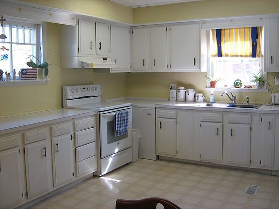 Old kitchen 