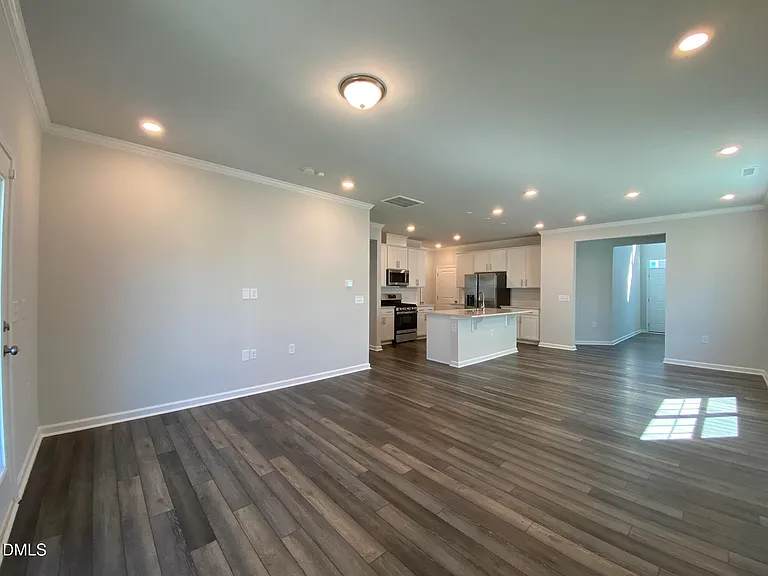 1149 Matterhorn Dr — Photo 13