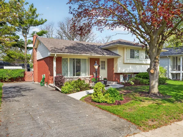 104 McLean Dr, London, ON N5X 1Y5