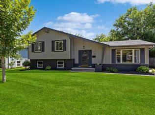 7719 Dellwood Dr, Urbandale, IA 50322