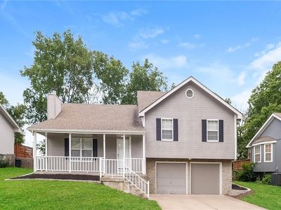 1213 NE Hendrix Dr, Lees Summit, MO, 64086