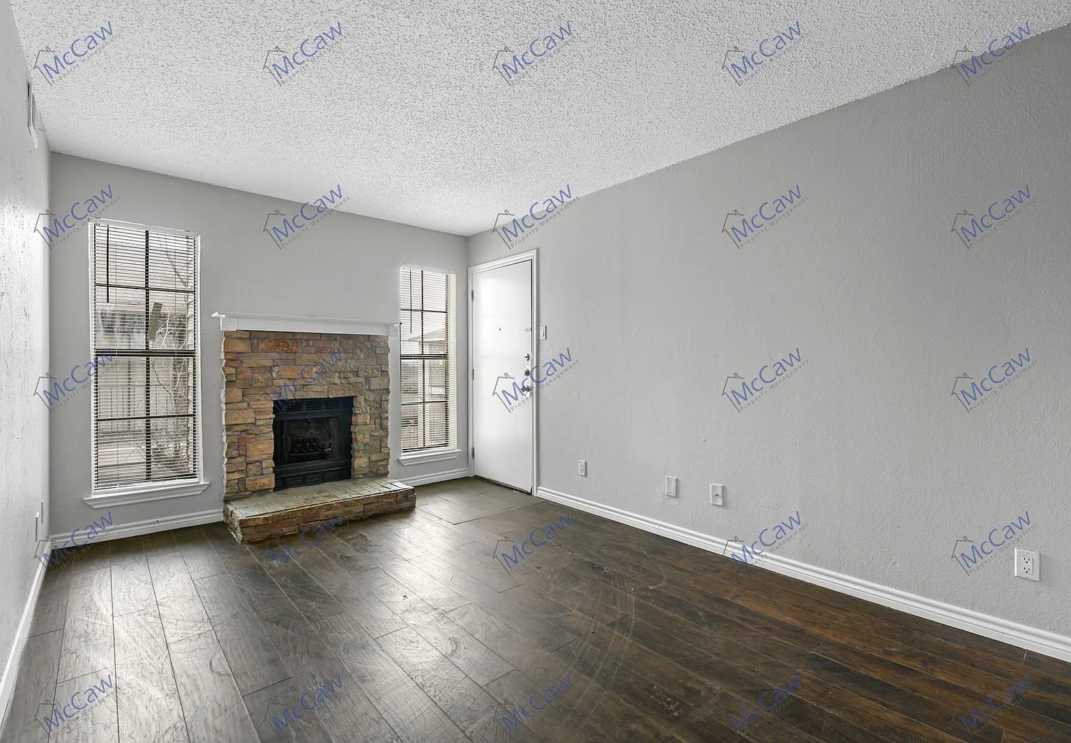 1 bed, 1.0 bath, 550 sqft, $850 — Photo 2