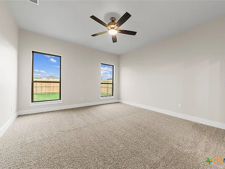 920 Campbelton Dr — Photo 10