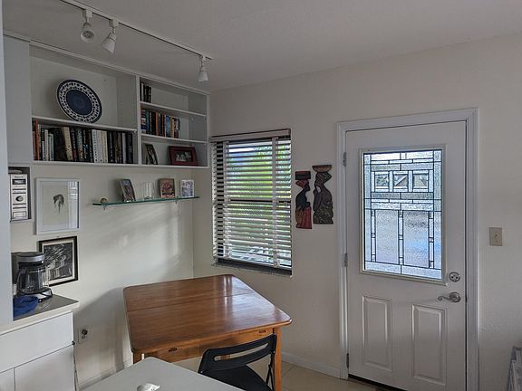 5th image of 145 10th Ave N APT 9