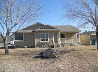2306 Southwood Hills Dr, Taylor, TX 76574