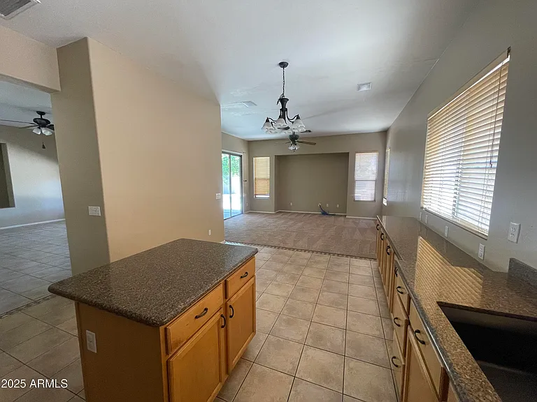 1680 W Saragosa St — Photo 13