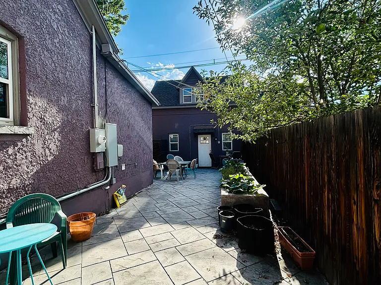 243 S Lincoln St #B — Photo 22