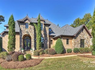 6140 Sharon Rd, Charlotte, NC 28210