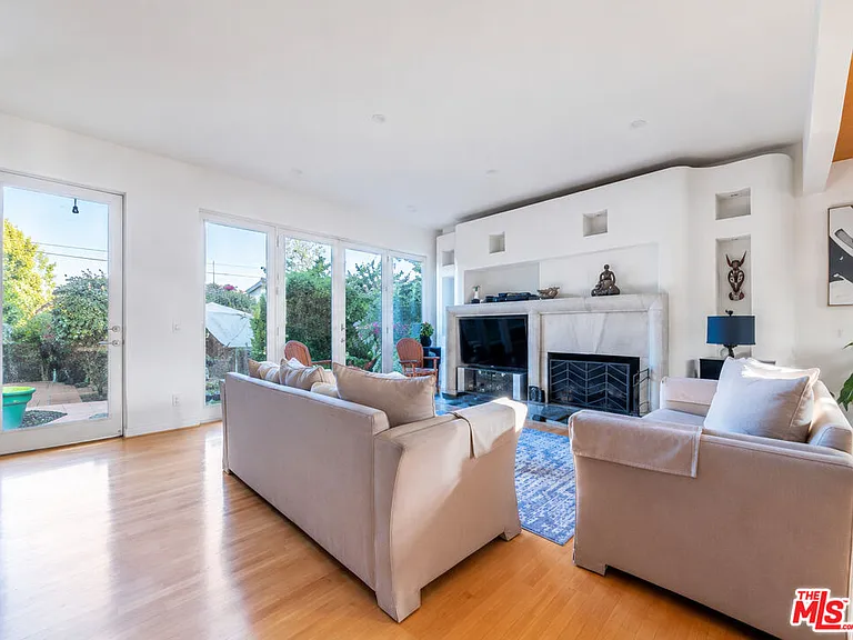 12318 Dorothy St — Photo 5
