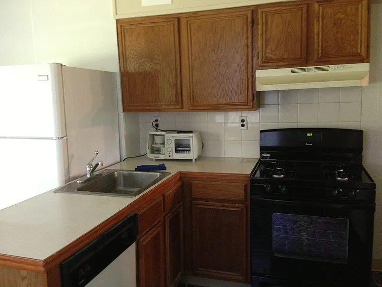 1020 Westcott St — Photo 22