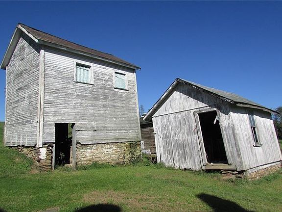4th image of 295 Broadlawn Dr