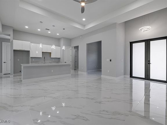 4th image of 1706 Cortez Ave