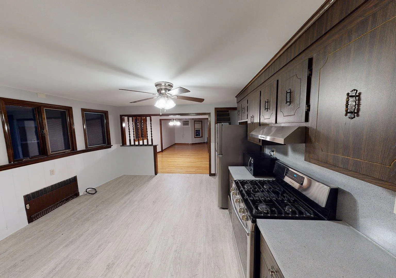24 Gladstone Street — Photo 4