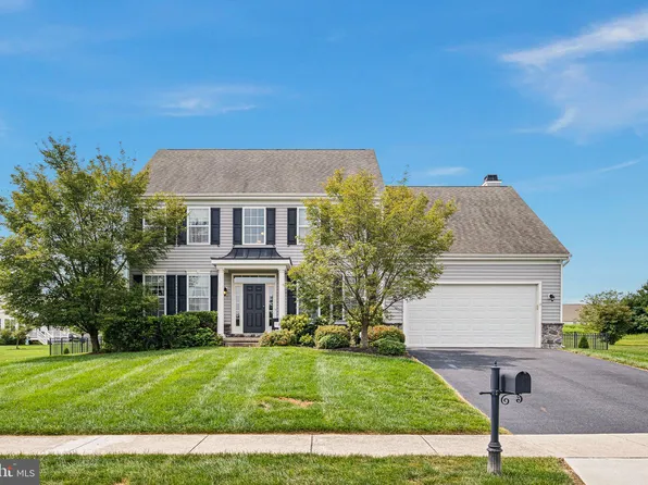 422 Georgiana Dr, Middletown, DE 19709