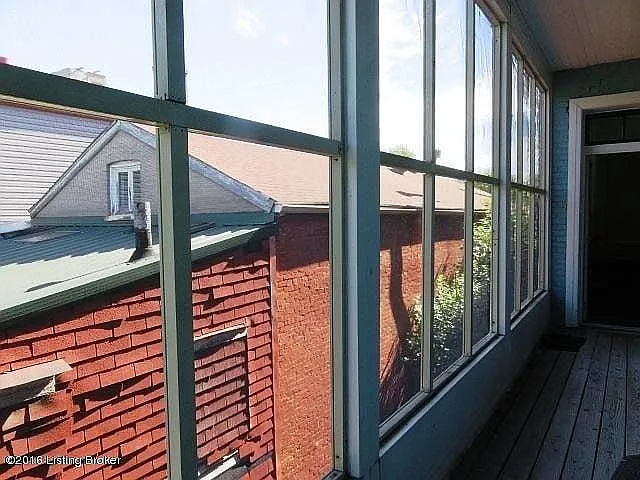 819 Lampton St #2R — Photo 6