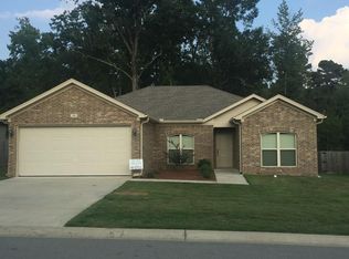 220 Montgomery Dr, Benton, AR 72015
