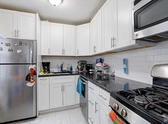 2nd image of 5-31 Boyd Ave