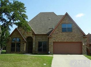 1715 W 8th St, Irving, TX 75060