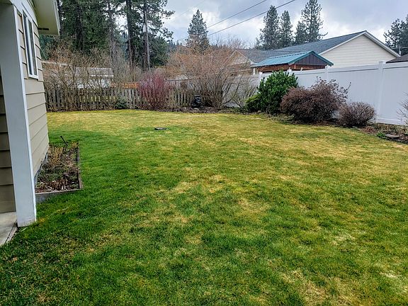 3rd image of 206 Woodland Dr