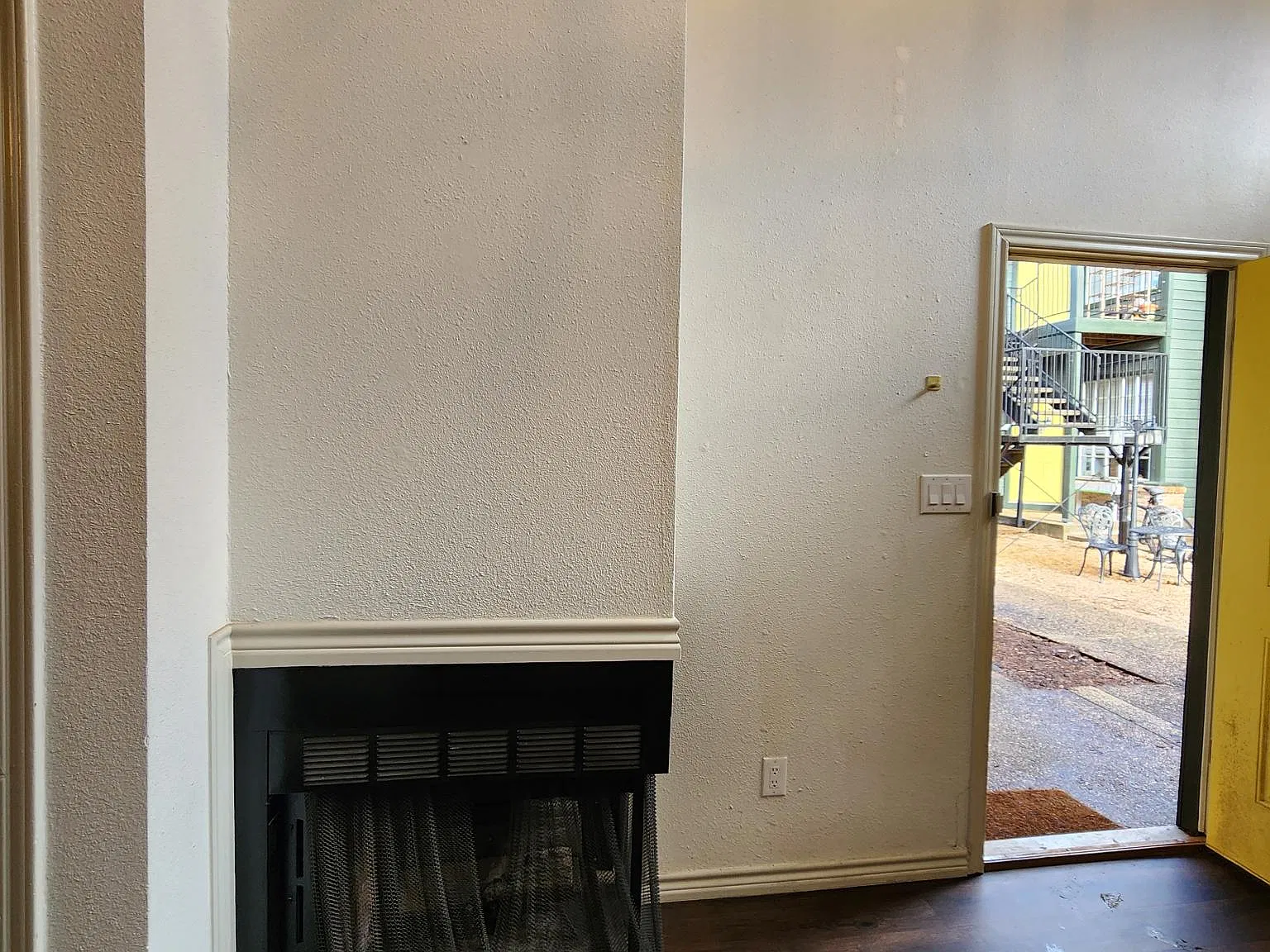 100 Jackman St — Photo 2