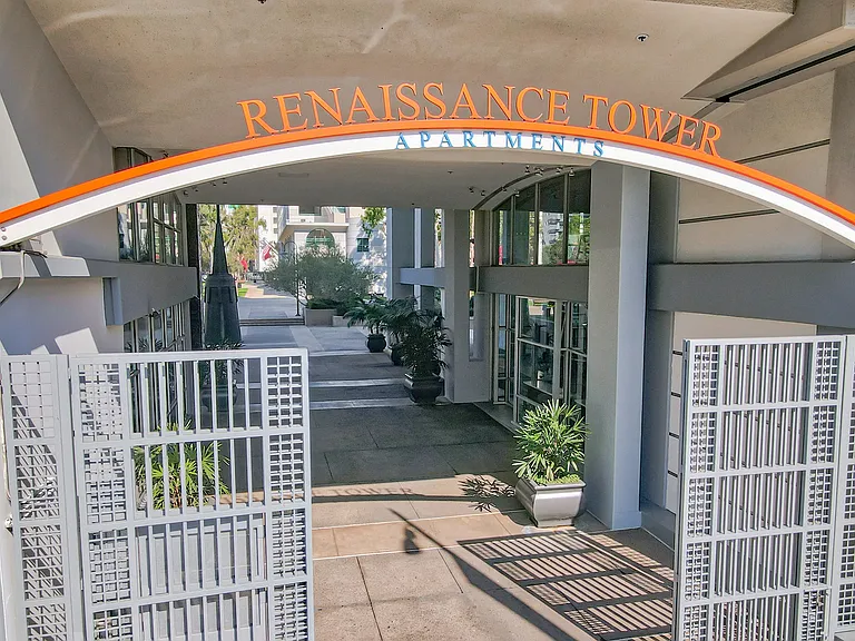 Enjoy the Los Angeles lifestyle at a great price