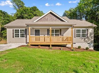 116 School St, Chatsworth, GA 30705