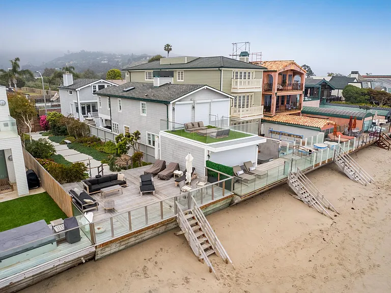 Immerse yourself in Malibu's majestic beauty