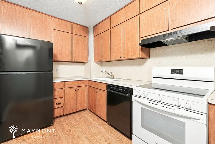402 Ariana Ave — Photo 8
