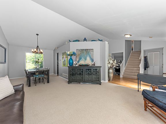 3rd image of 24034 Nightingale Ct