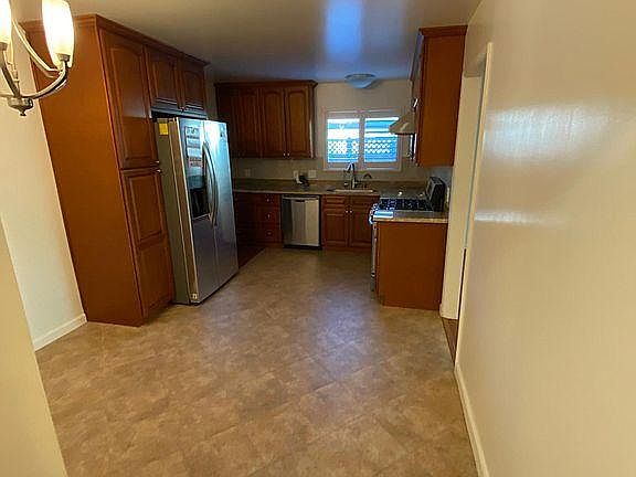 2nd image of 11059 Oleander Ct