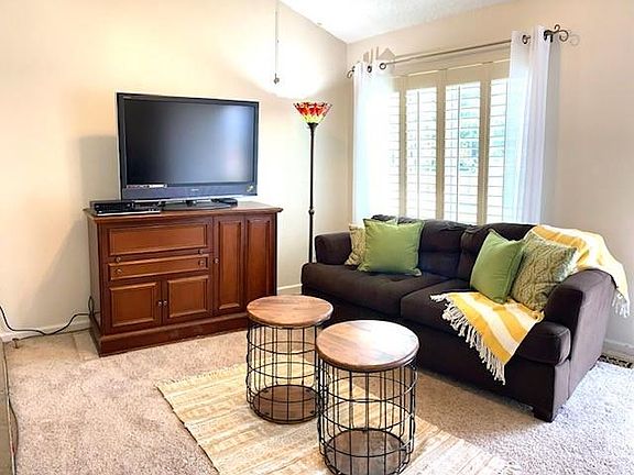 5th image of 4720 S Dudley St APT 6