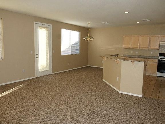 3rd image of 217 Hickory Heights Ave