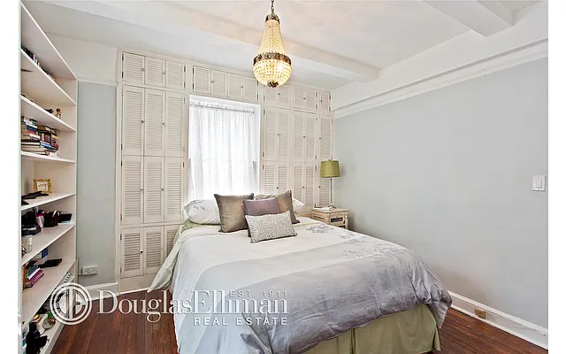 Rented by Douglas Elliman | media 32