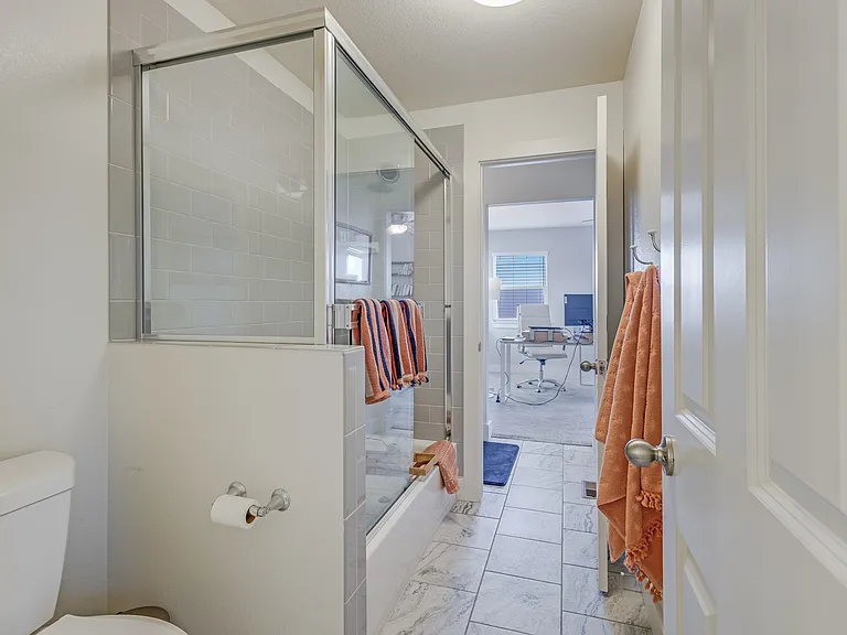 1516 Solitaire St — Photo 26
