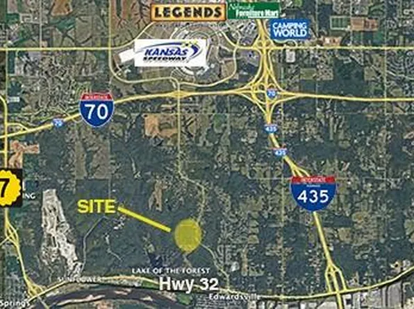 1300 Edwardsville Dr, Edwardsville, KS 66111